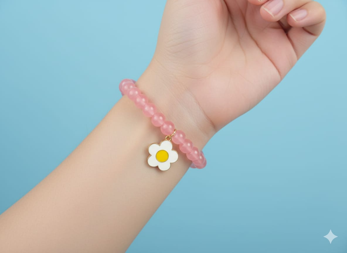 🌸 White Blossom Beaded Bracelet