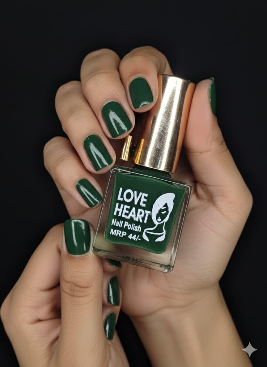 Girls Fashion Green Nail Polish